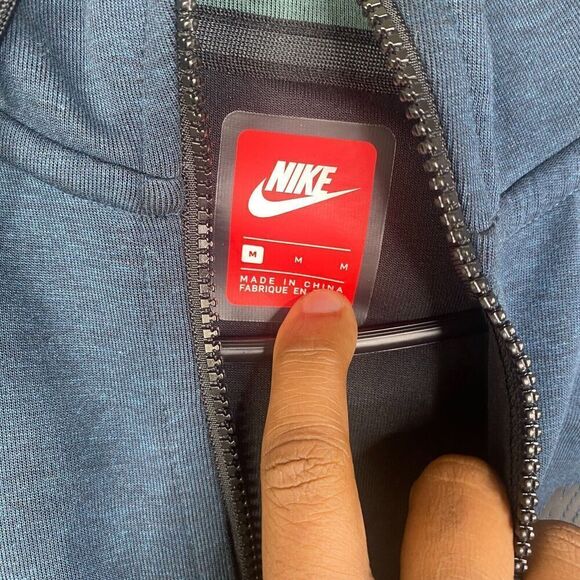 Nike Tech Fleece Windrunner Hoodie Jacket Jungle Green Black Sz M 885904 328 EUC - Picture 4 of 8